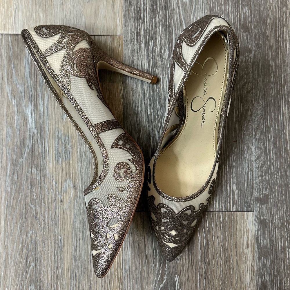 Jessica Simpson Pumps - Picture 2 of 3